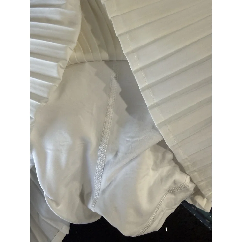 Lululemon Varsity High Rise Pleated Tennis Skirt‎ White Active Sz 4